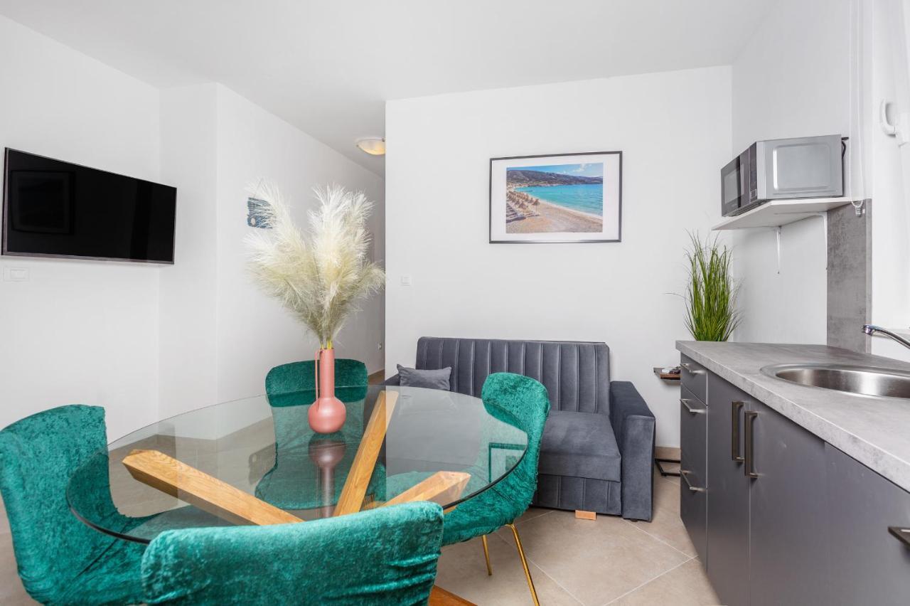 Apartment Divine