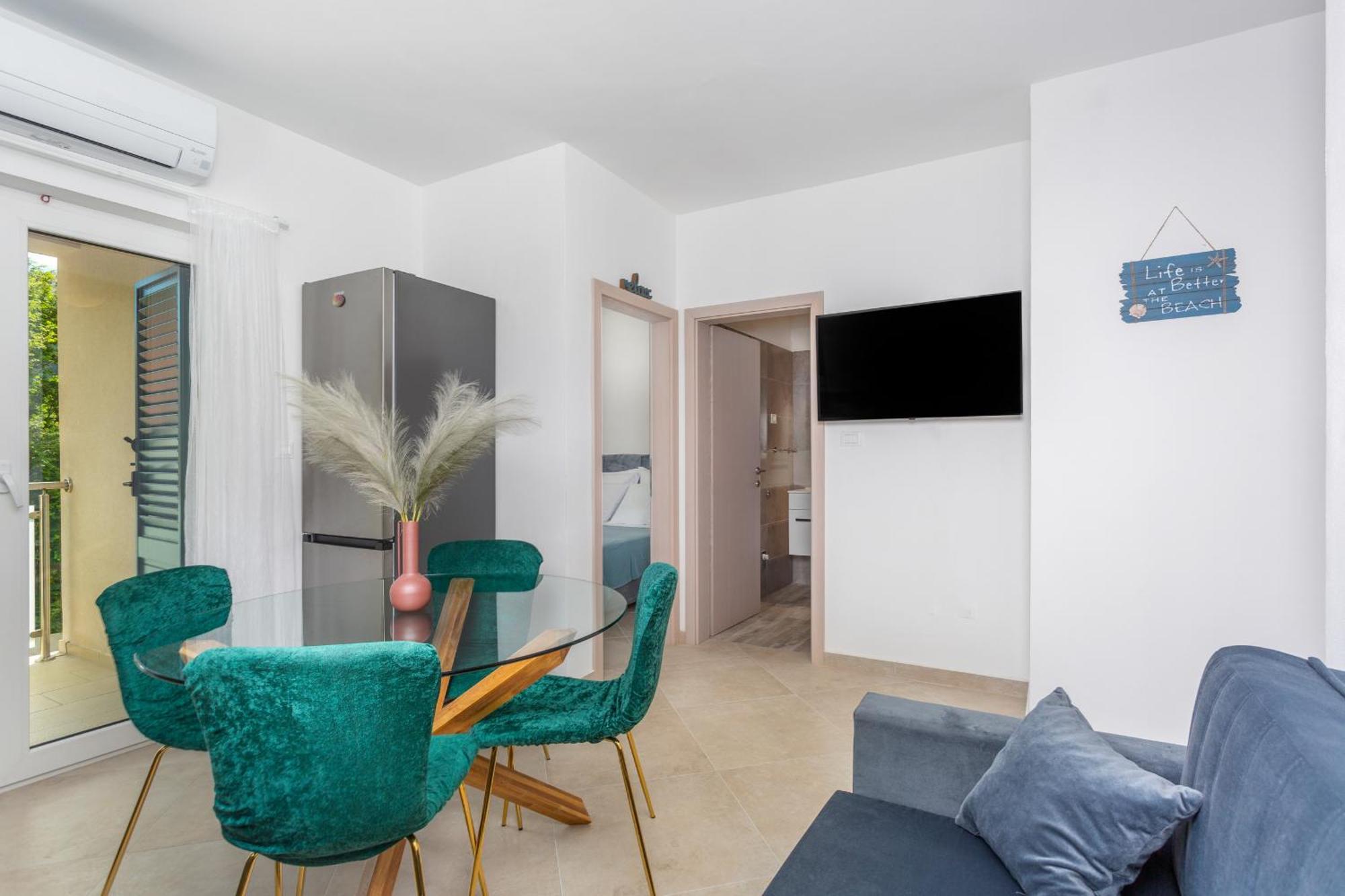 Apartment Divine